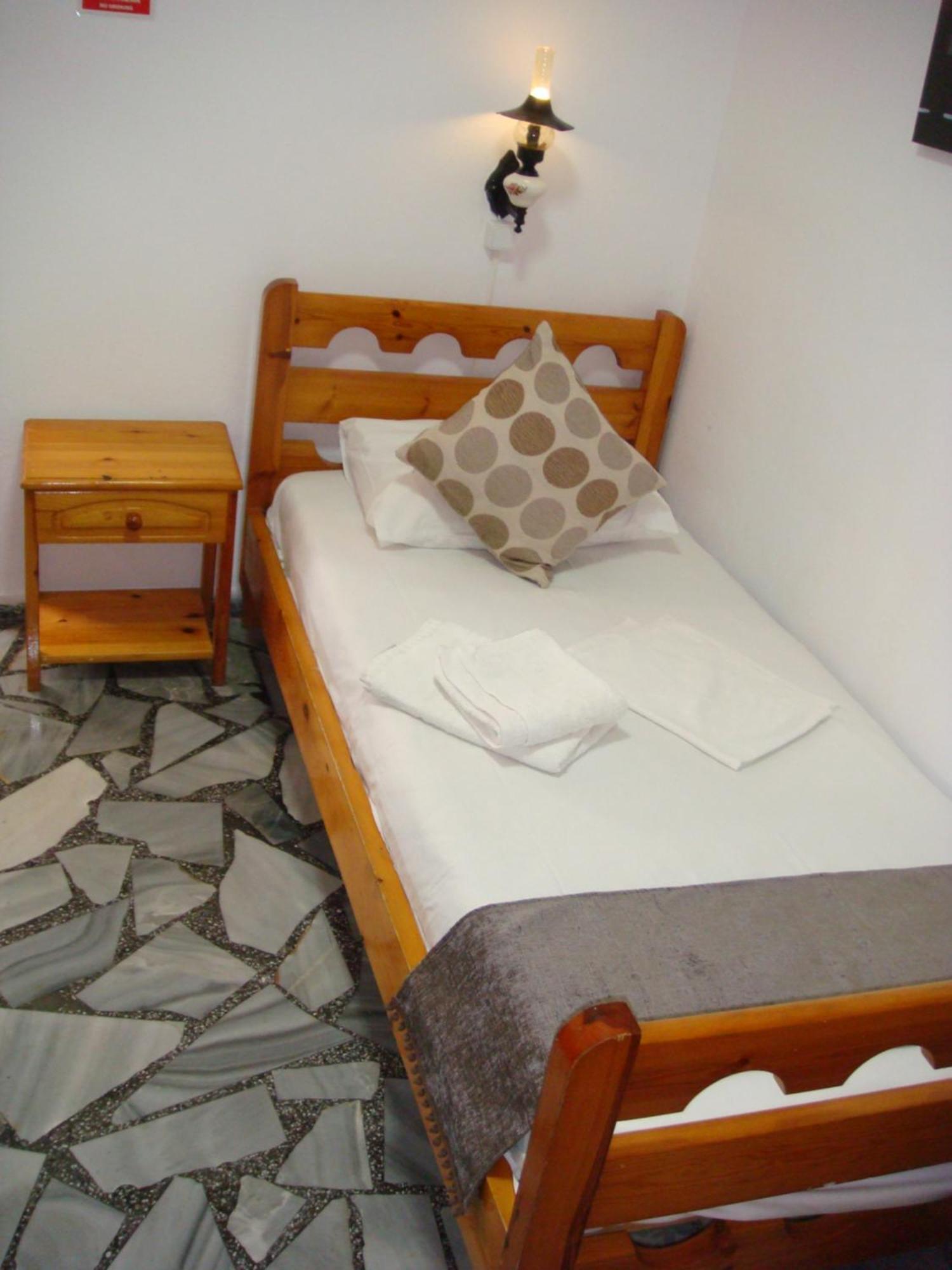 Boussetil Rooms Tínos Eksteriør billede