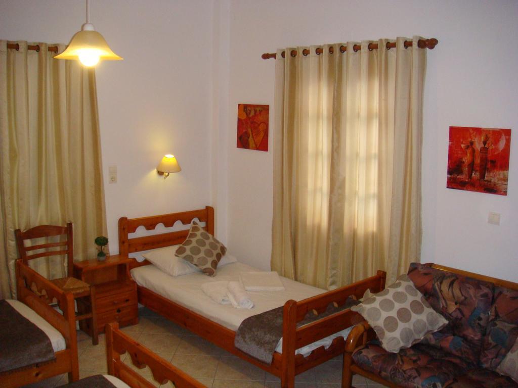 Boussetil Rooms Tínos Eksteriør billede